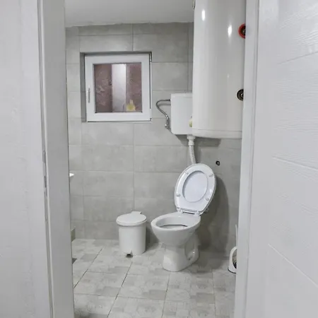 Kuca U Prokuplju Apartman *